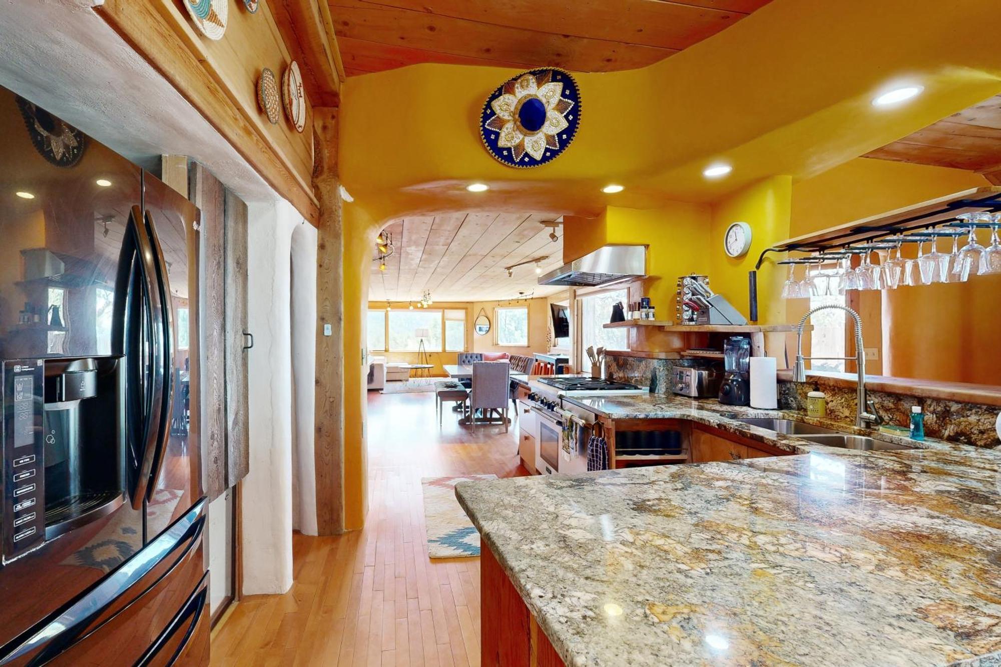 Peace & Pizza Villa Taos Exterior photo